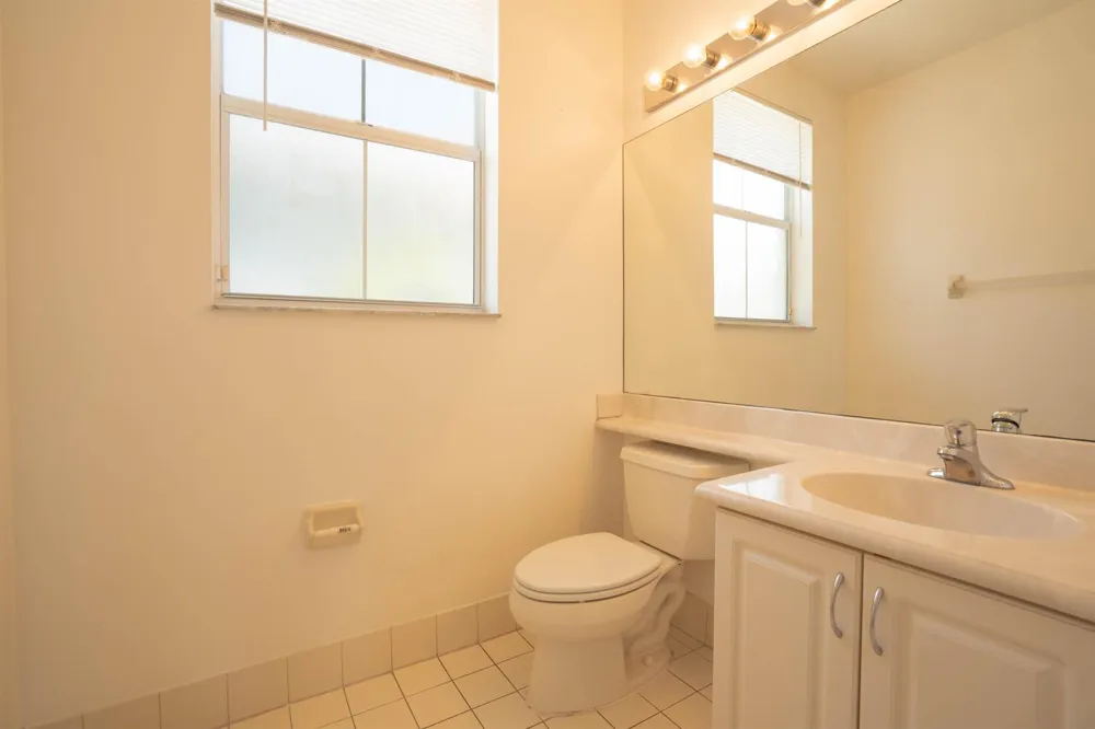 1356 Piazza Pitti Boynton Beach, FL 33426