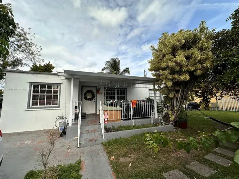 3801 NW 2nd St