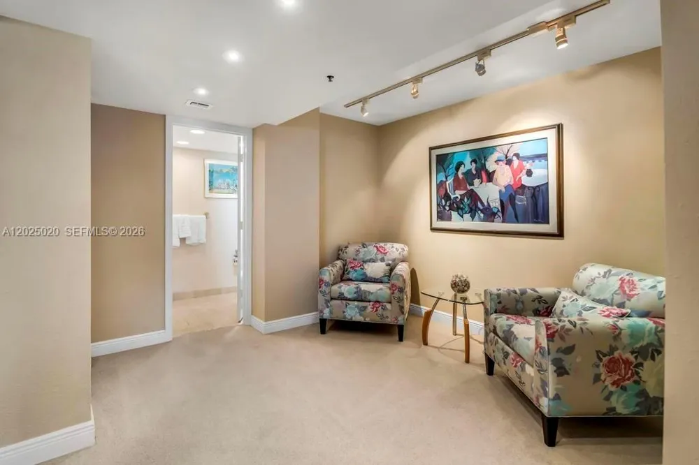 1201 S Ocean Dr #2003N Hollywood, FL 33019