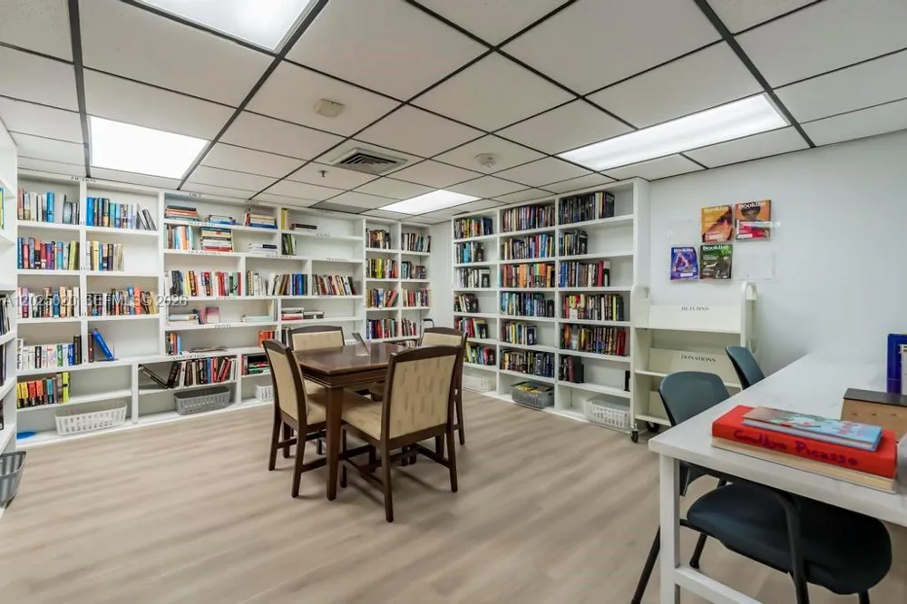 1201 S Ocean Dr #2003N Hollywood, FL 33019