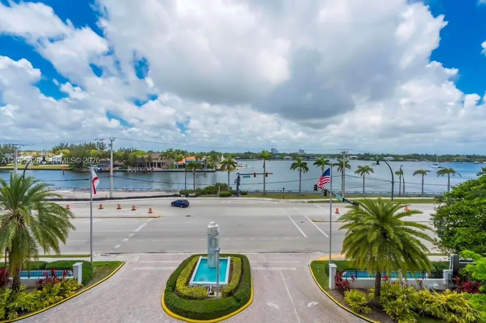 1201 S Ocean Dr #2003N Hollywood, FL 33019