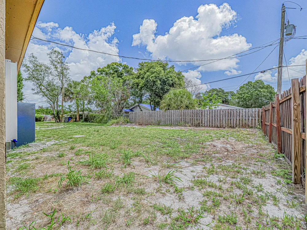 4716 29th Avenue Vero Beach, FL 32967