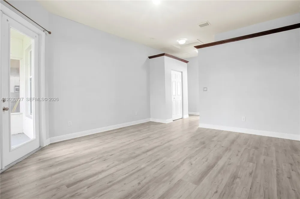 19548 S Whitewater Ave Weston, FL 33332