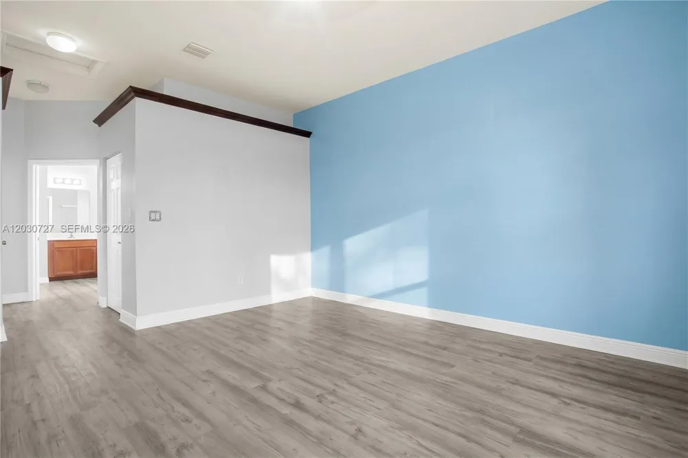 19548 S Whitewater Ave Weston, FL 33332