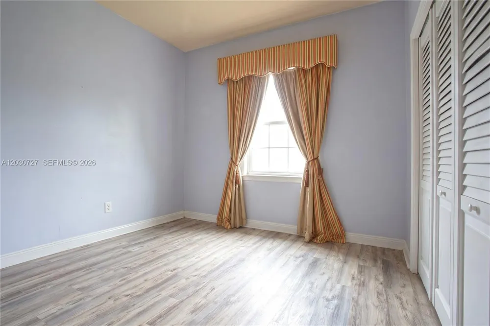 19548 S Whitewater Ave Weston, FL 33332
