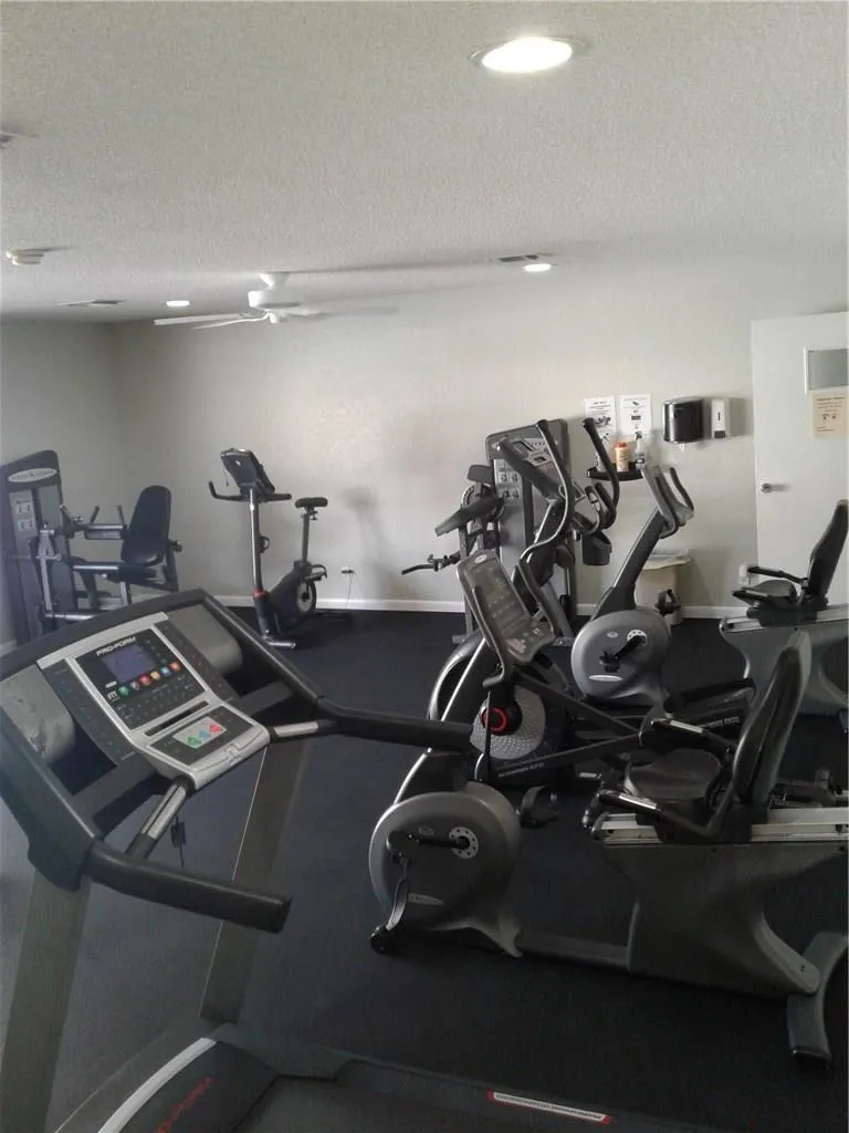 1030 Country Club Drive #401 Margate, FL 33063
