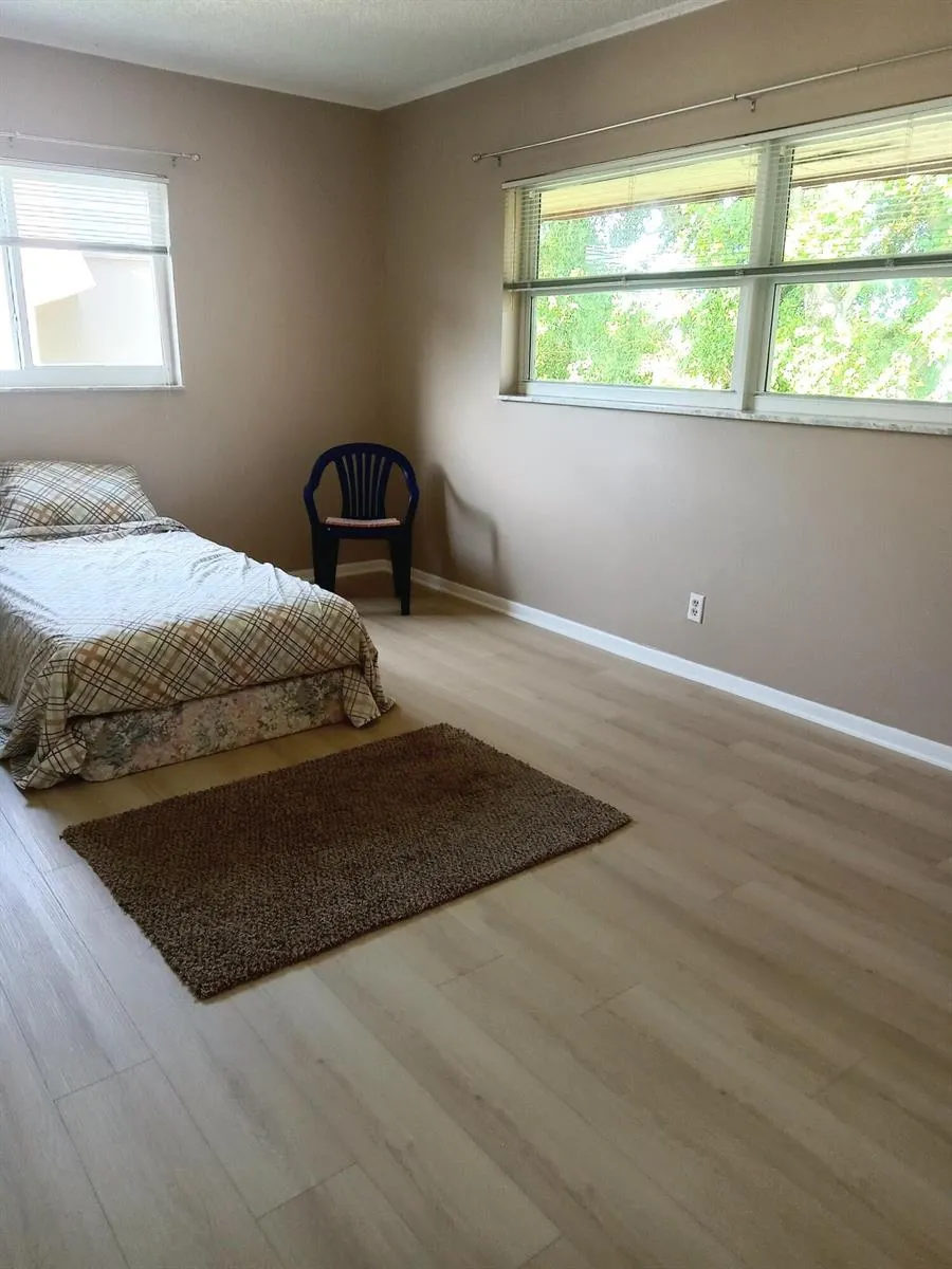 1030 Country Club Drive #401 Margate, FL 33063