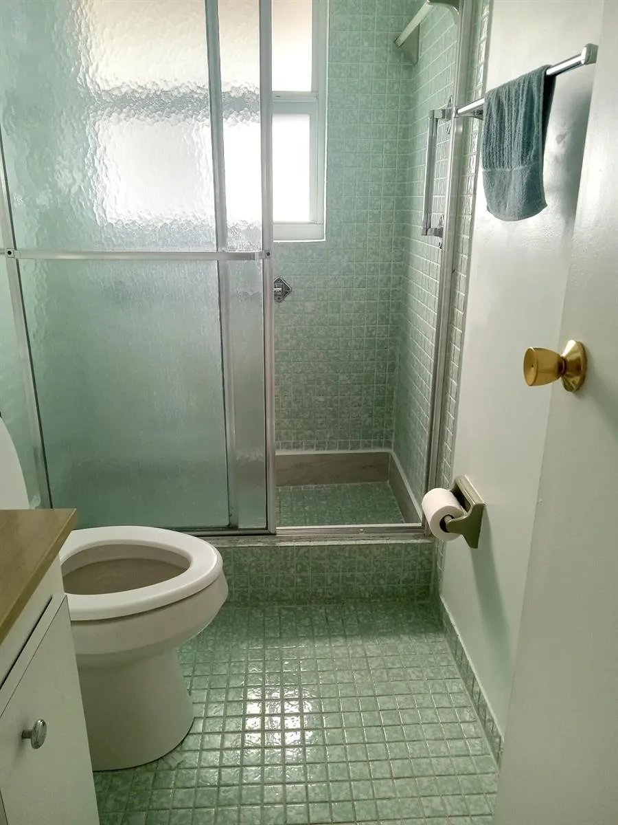 1030 Country Club Drive #401 Margate, FL 33063