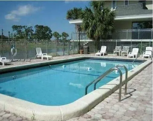 605 S Pine Island Rd #404A Plantation, FL 33324