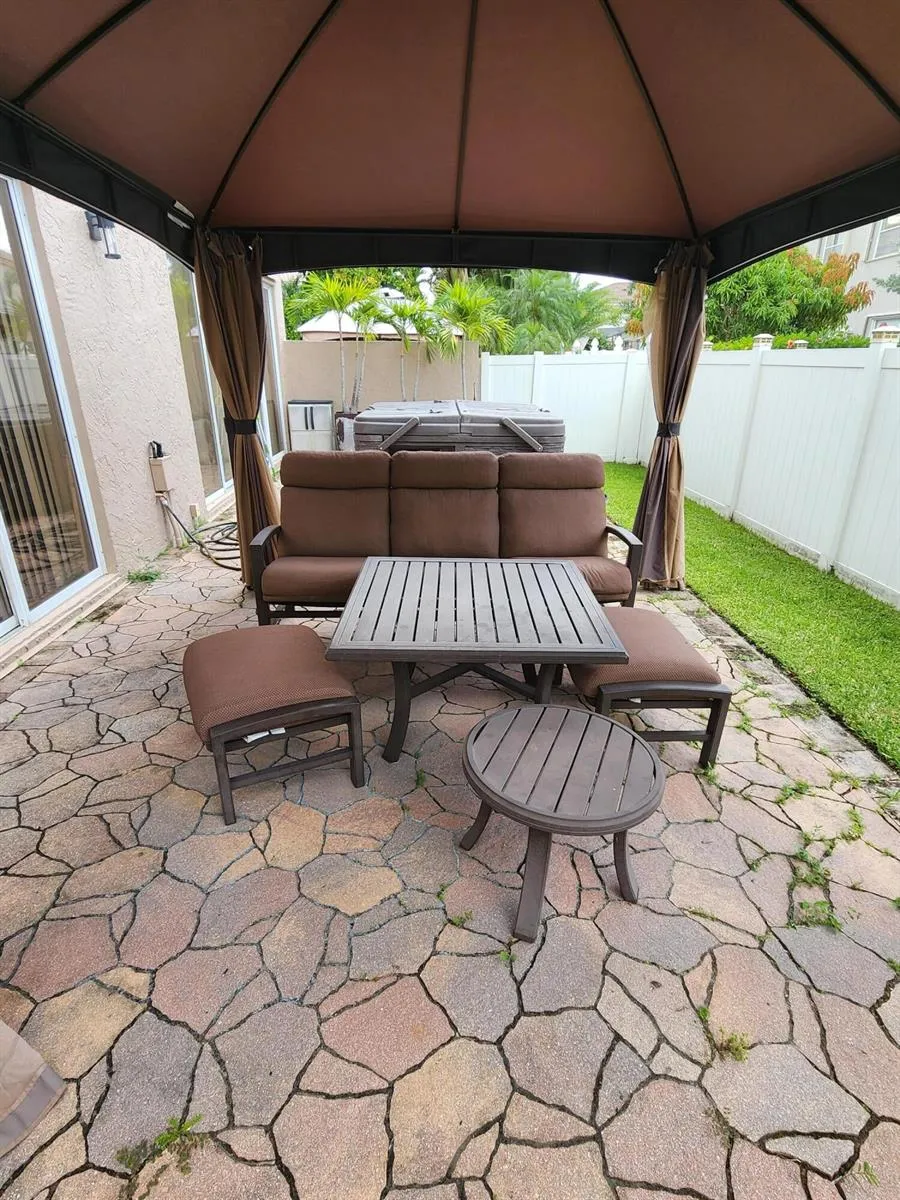 15729 NW Tenth Street NW Pembroke Pines, FL 33028