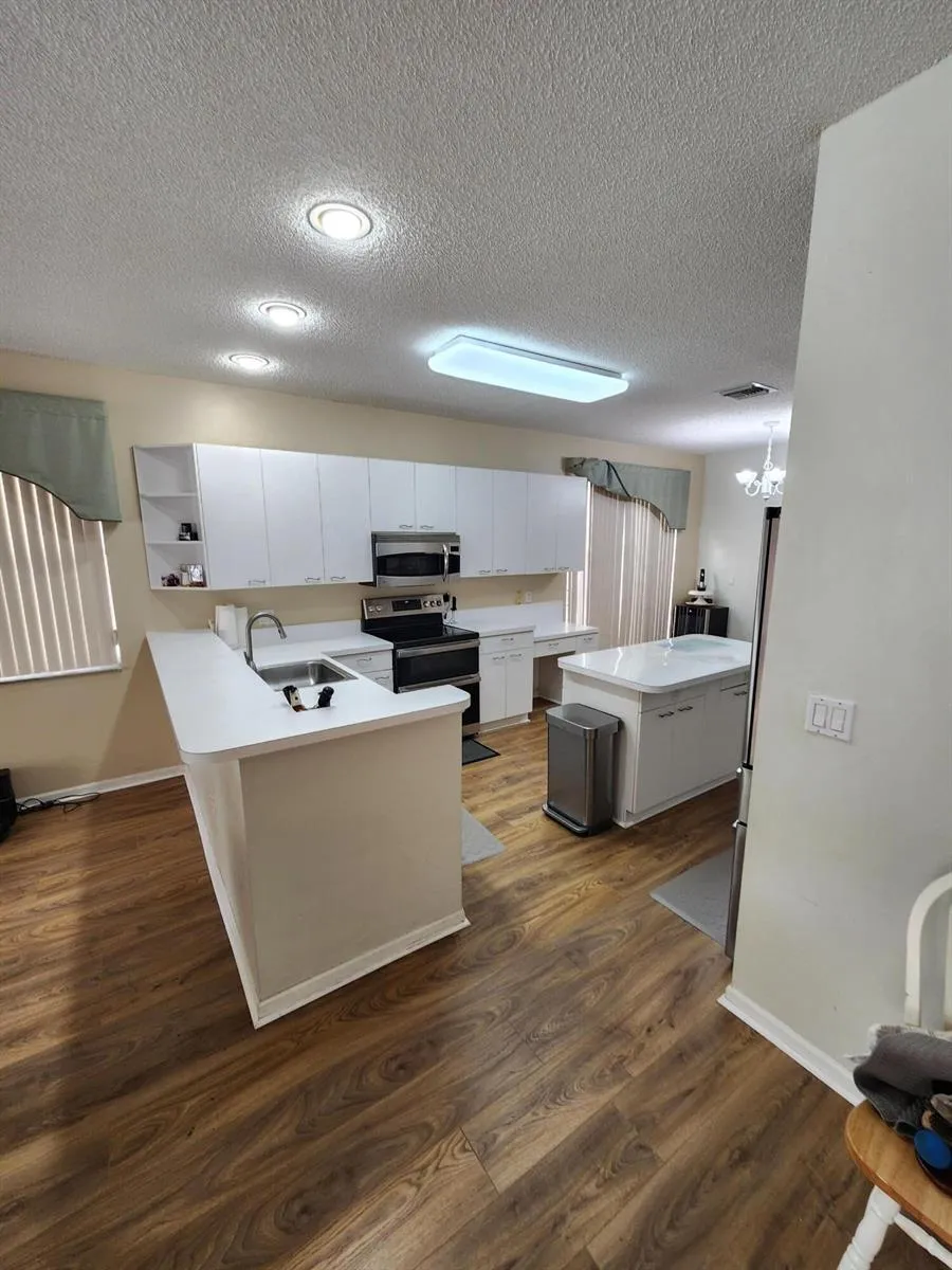 15729 NW Tenth Street NW Pembroke Pines, FL 33028