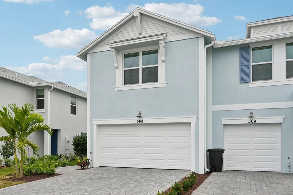 568 Salisbury Circle Fort Pierce, FL 34982