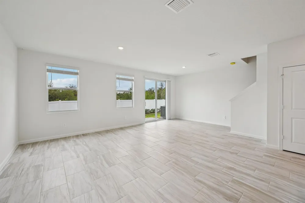 568 Salisbury Circle Fort Pierce, FL 34982