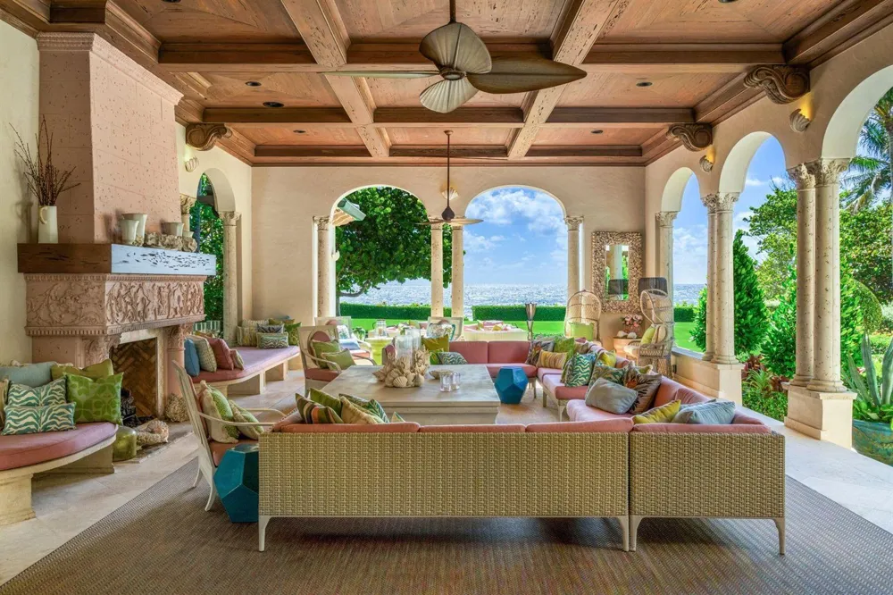 1131 Hillsboro Mile Hillsboro Beach, FL 33062