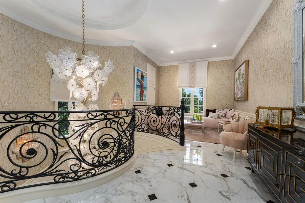 1131 Hillsboro Mile Hillsboro Beach, FL 33062