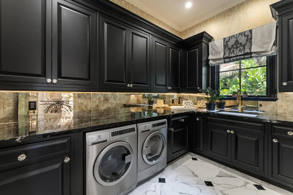 1131 Hillsboro Mile Hillsboro Beach, FL 33062