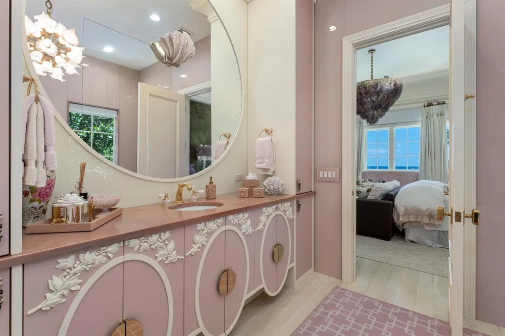 1131 Hillsboro Mile Hillsboro Beach, FL 33062