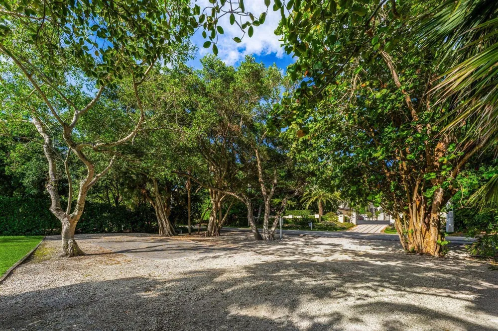 1131 Hillsboro Mile Hillsboro Beach, FL 33062