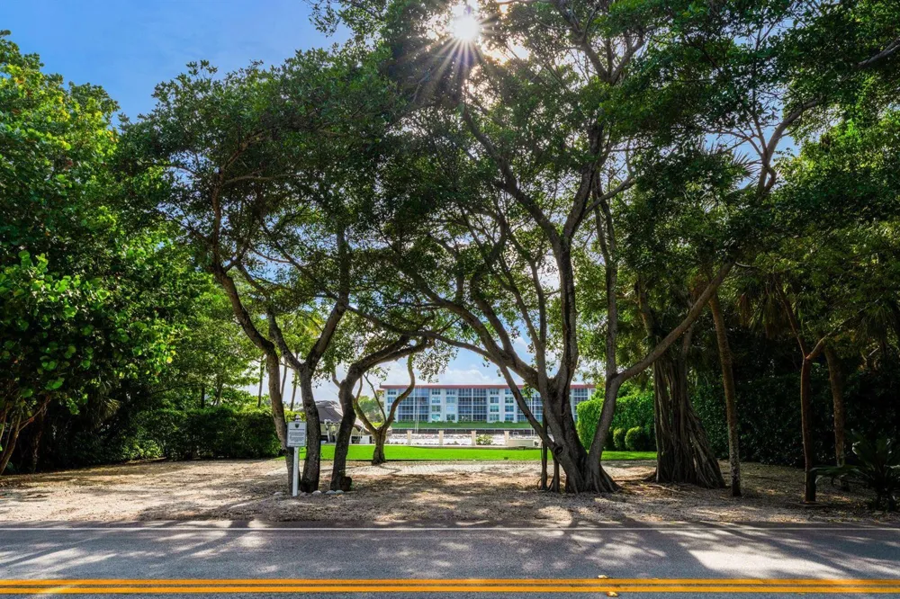1131 Hillsboro Mile Hillsboro Beach, FL 33062