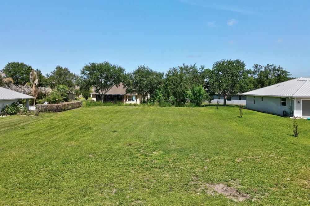 6370 Tropical Way Vero Beach, FL 32967