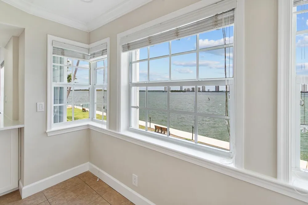 1060 Lake Shore Drive #201 West Palm Beach, FL 33403