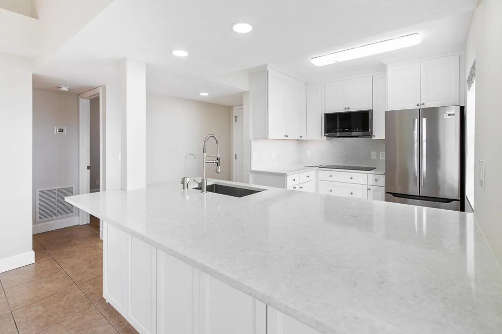1060 Lake Shore Drive #201 West Palm Beach, FL 33403
