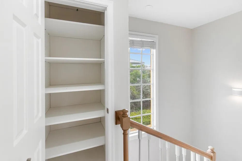 1060 Lake Shore Drive #201 West Palm Beach, FL 33403