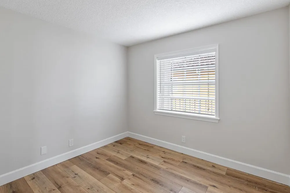 1060 Lake Shore Drive #201 West Palm Beach, FL 33403