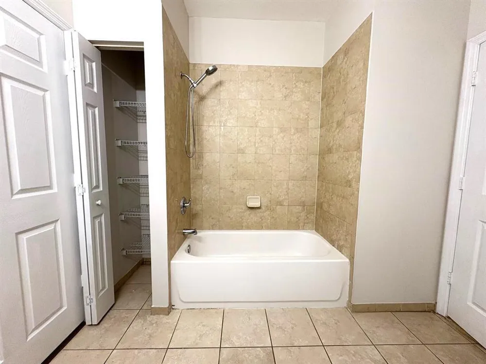 3245 NW 31st Terrace Oakland Park, FL 33309