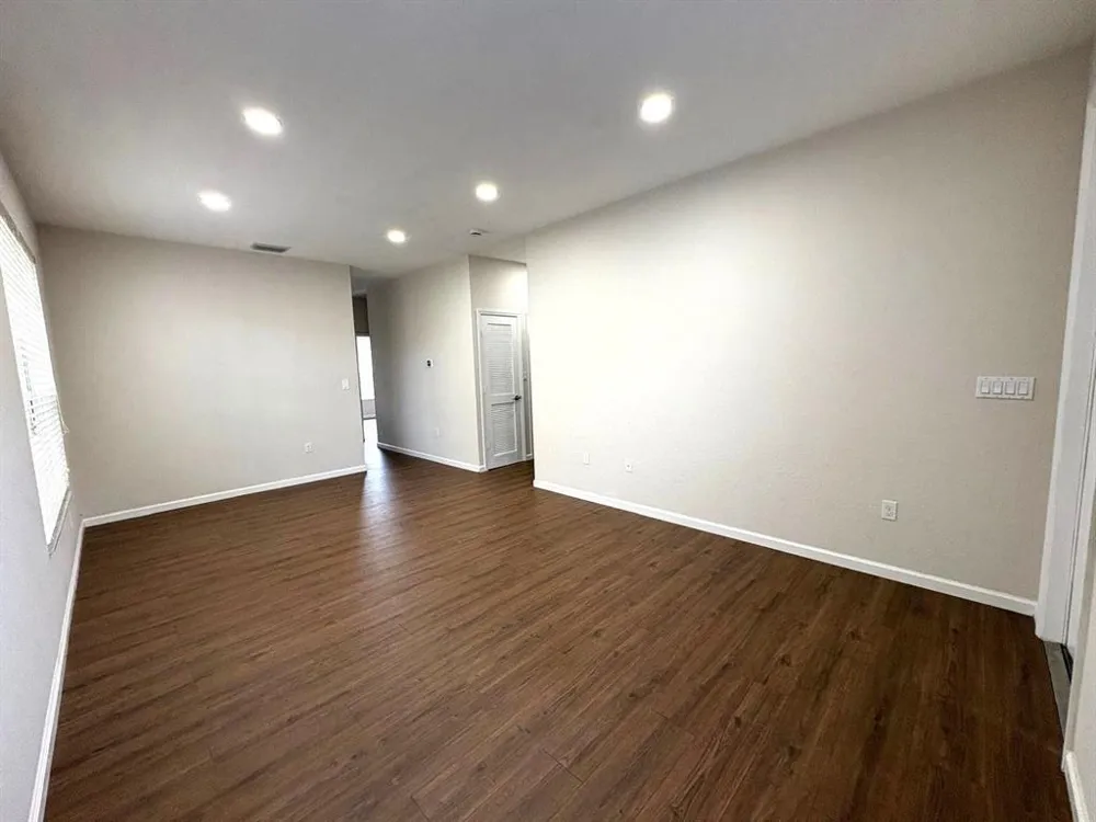 3245 NW 31st Terrace Oakland Park, FL 33309