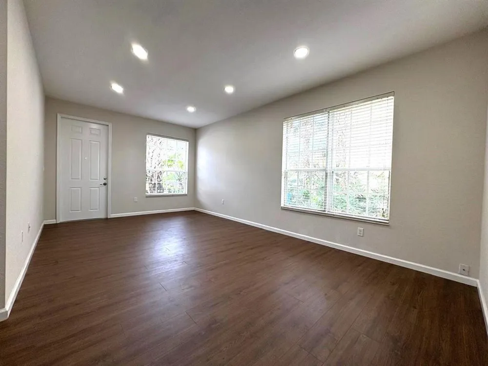 3245 NW 31st Terrace Oakland Park, FL 33309