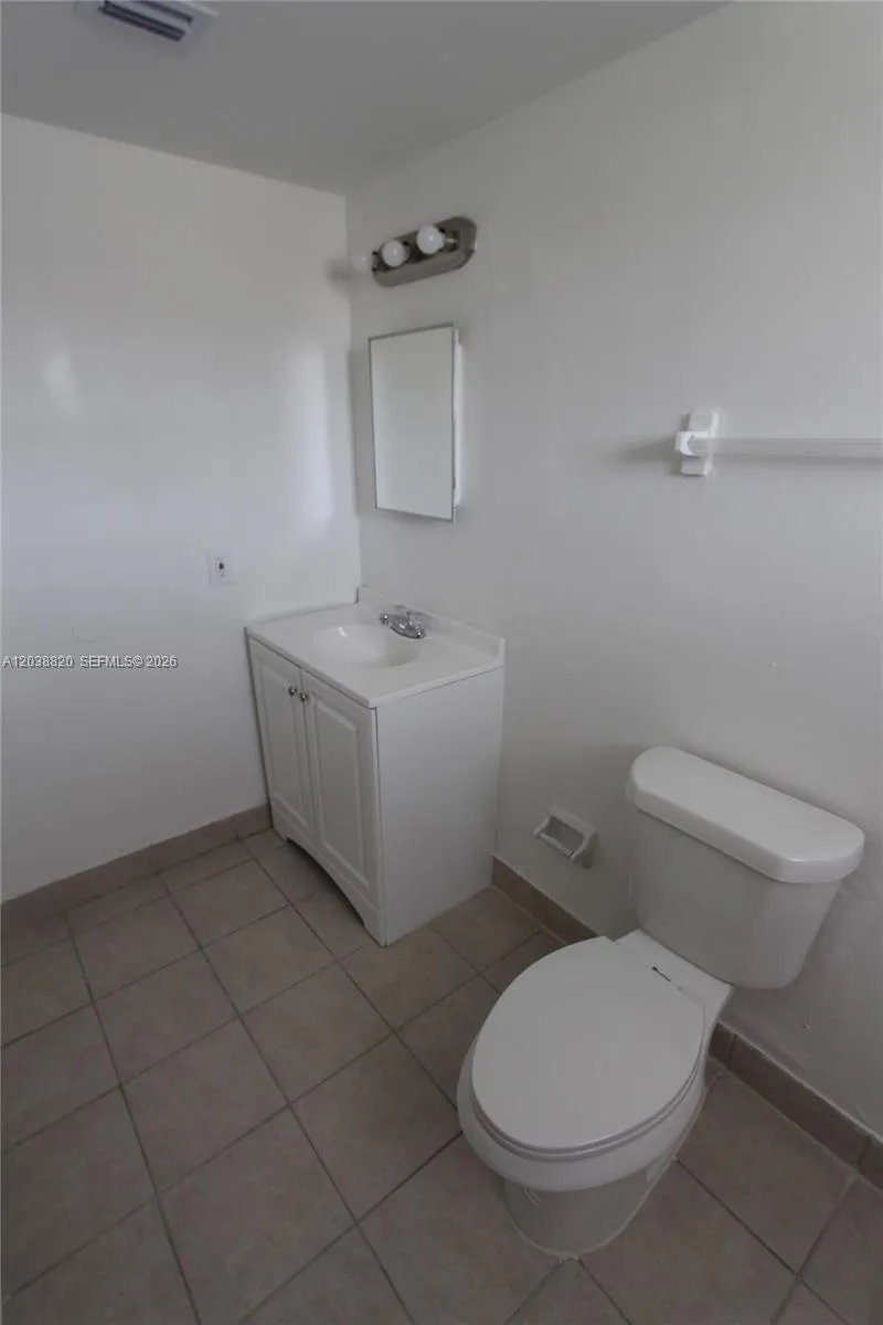 650 NW 114th Ave #202 Sweetwater, FL 33172