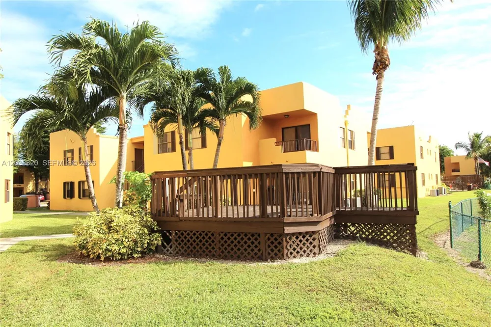 650 NW 114th Ave #202 Sweetwater, FL 33172