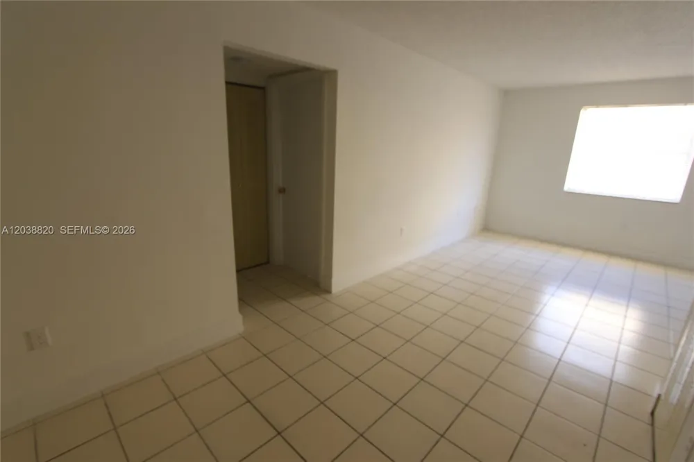 650 NW 114th Ave #202 Sweetwater, FL 33172