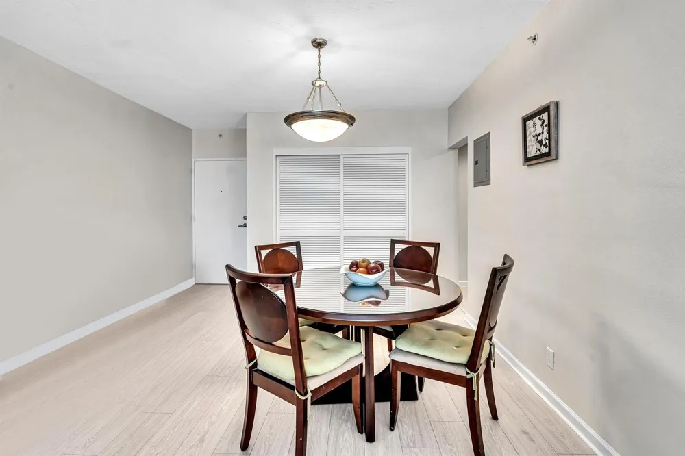 3000 S Ocean Drive #714 Hollywood, FL 33019