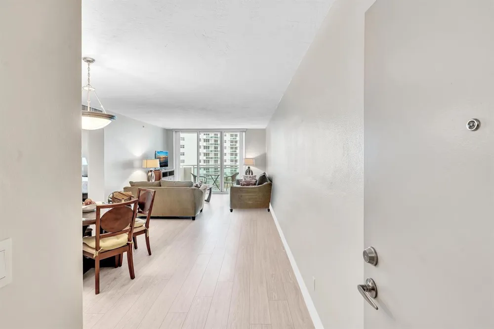 3000 S Ocean Drive #714 Hollywood, FL 33019