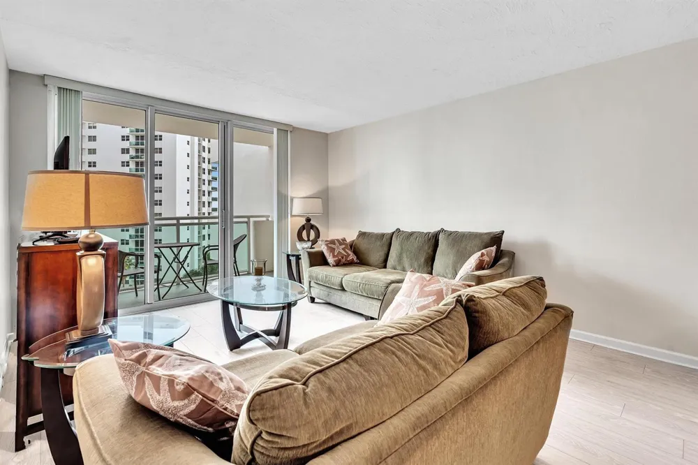 3000 S Ocean Drive #714 Hollywood, FL 33019