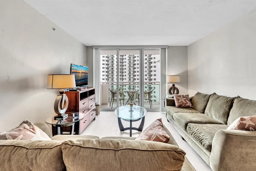 3000 S Ocean Drive #714 Hollywood, FL 33019
