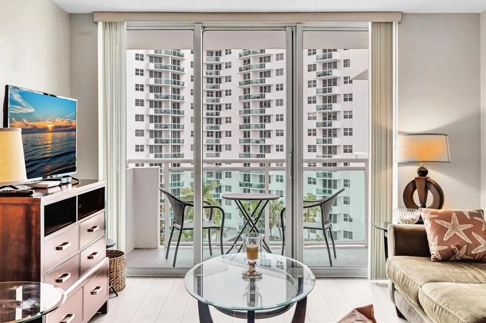 3000 S Ocean Drive #714 Hollywood, FL 33019