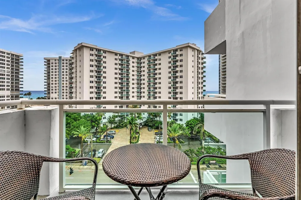 3000 S Ocean Drive #714 Hollywood, FL 33019