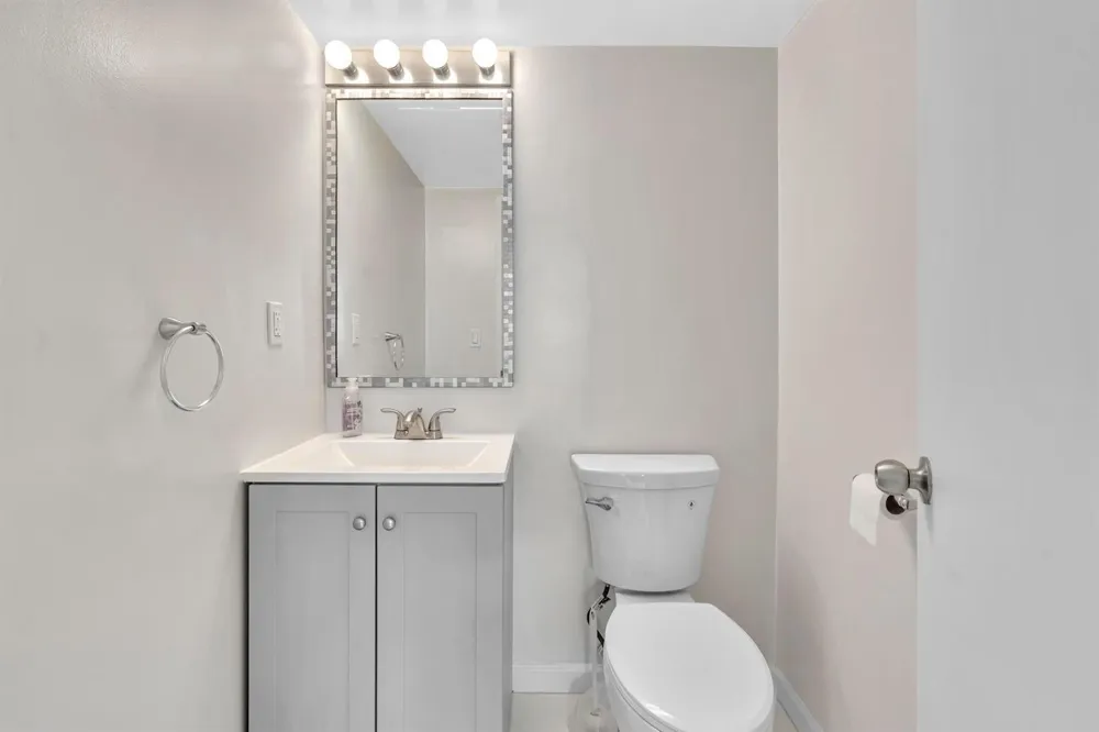 3000 S Ocean Drive #714 Hollywood, FL 33019