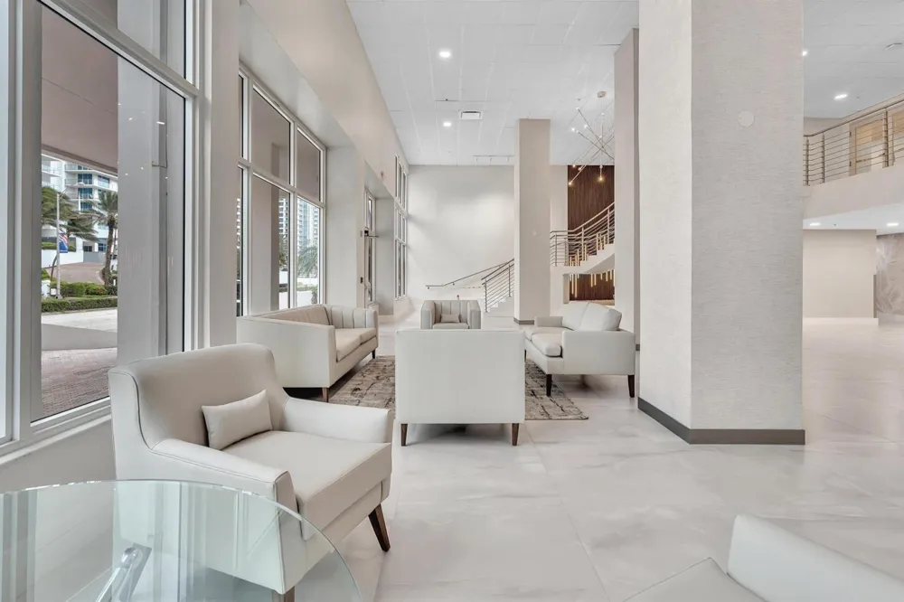 3000 S Ocean Drive #714 Hollywood, FL 33019