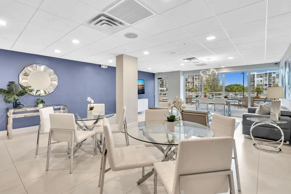 3000 S Ocean Drive #714 Hollywood, FL 33019