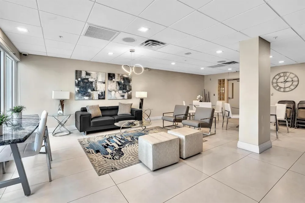 3000 S Ocean Drive #714 Hollywood, FL 33019