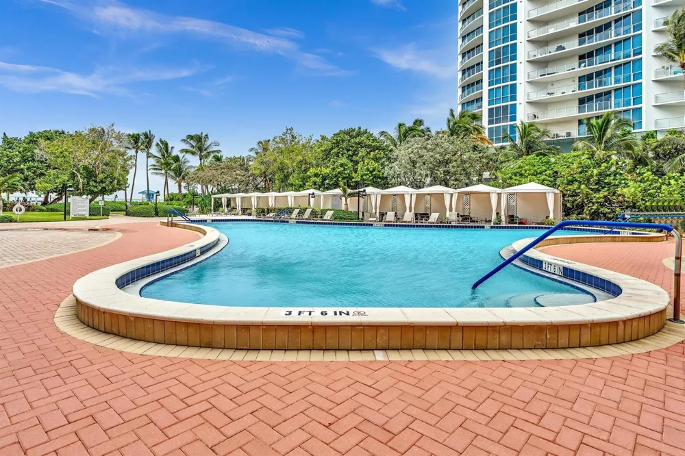 3000 S Ocean Drive #714 Hollywood, FL 33019