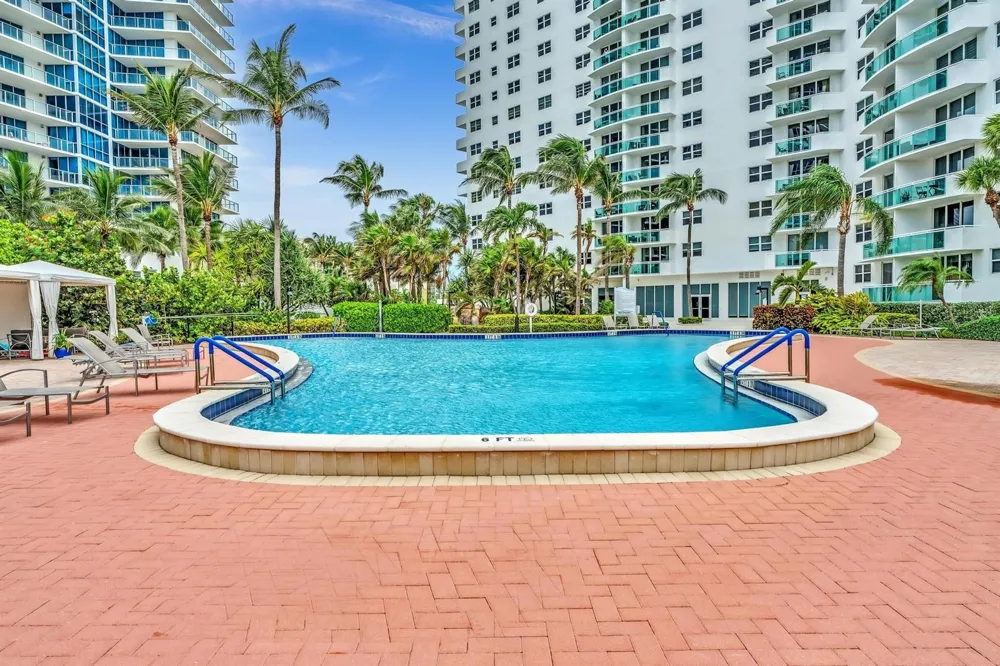 3000 S Ocean Drive #714 Hollywood, FL 33019