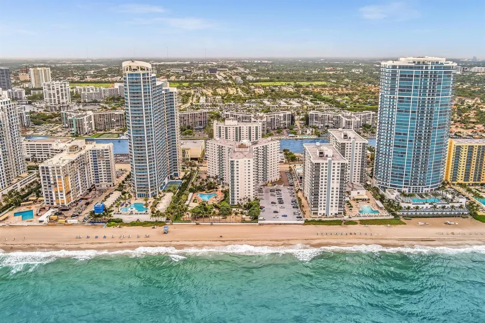 3000 S Ocean Drive #714 Hollywood, FL 33019