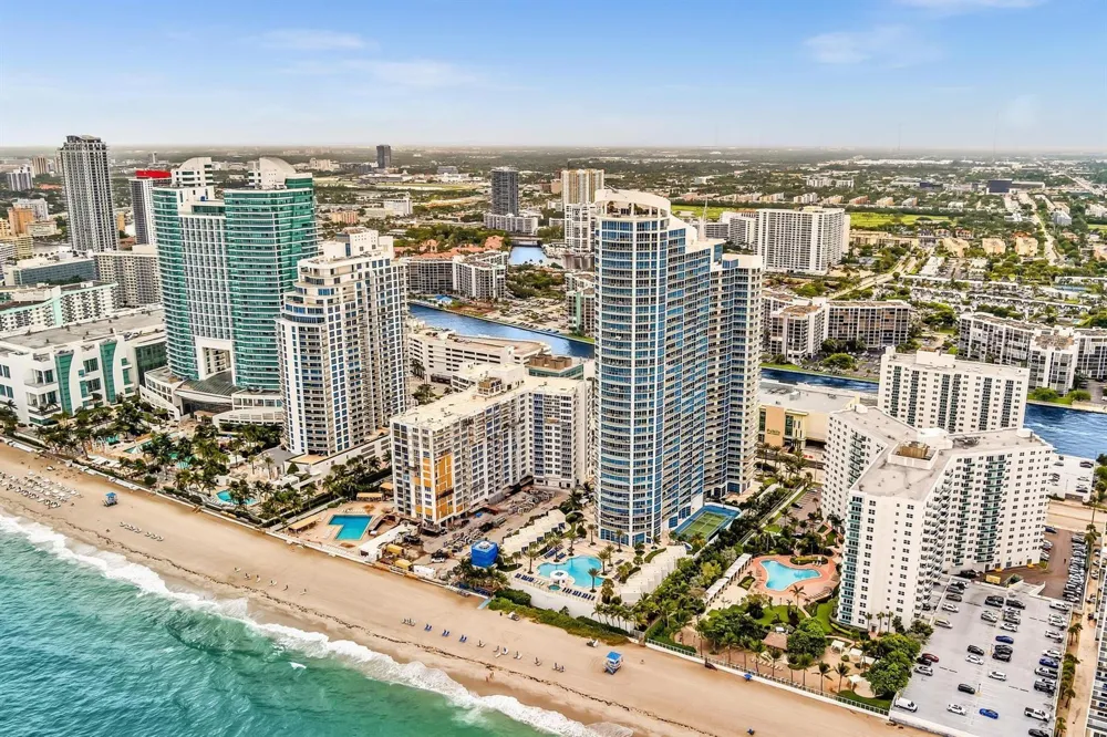 3000 S Ocean Drive #714 Hollywood, FL 33019
