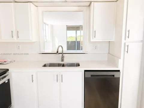 406 NW 68th Ave #526