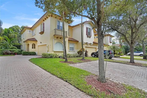5715 NW 119th Terrace